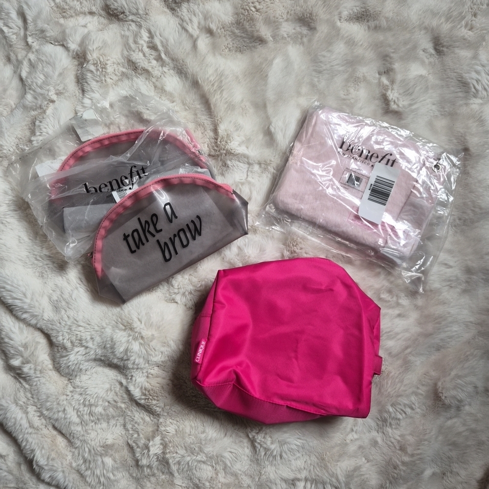 Makeup Bags Bundle Lot Cosmetic Bags Clinique Benefit Pink Travel Vacation ✨️💫